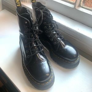 Platform Dr. Martens Boots